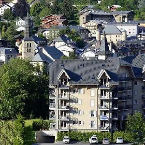 94 m2 spacieux insonorisé en PLEIN CENTRE - deux parkings couverts gratuits et WIFI gratuit ! , Saint-Gervais-les-Bains France