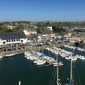 Quai Loti , Paimpol France