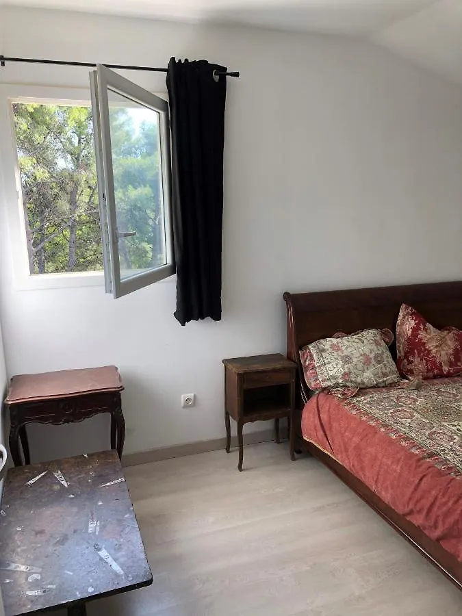 Apartment T3 Avec Grande Terrasse Et Jardin Sur Les Hauteurs De Martigues France